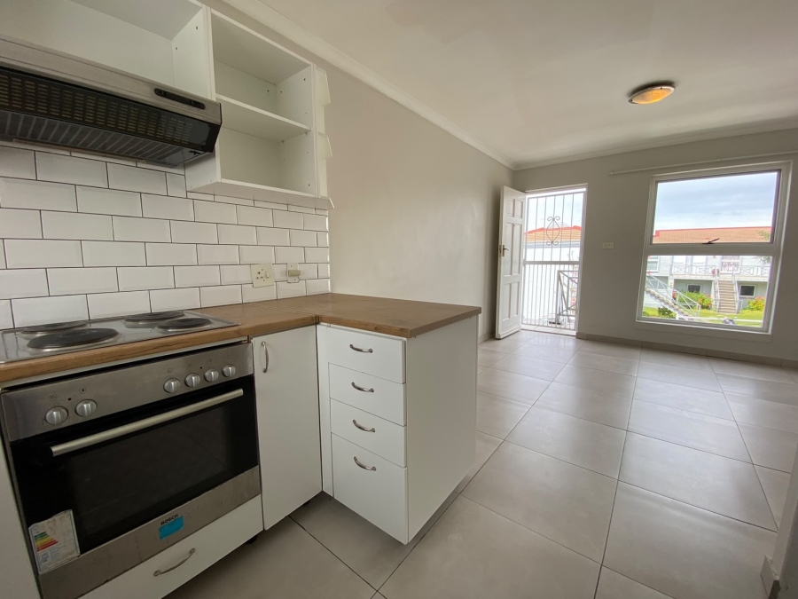 To Let 2 Bedroom Property for Rent in Vredekloof East Western Cape